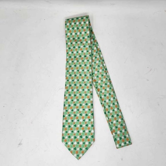 New men's Vineyard Vines Irish Clovers St. Patrick's Day lucky tie - no gift box